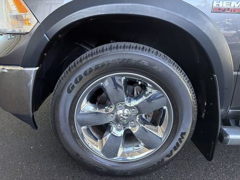 Used 2017 RAM 1500 Big Horn AWD/4WD image 32