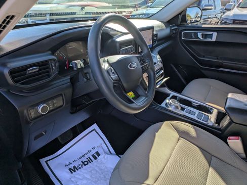 Used 2021 Ford Explorer 2WD image 9