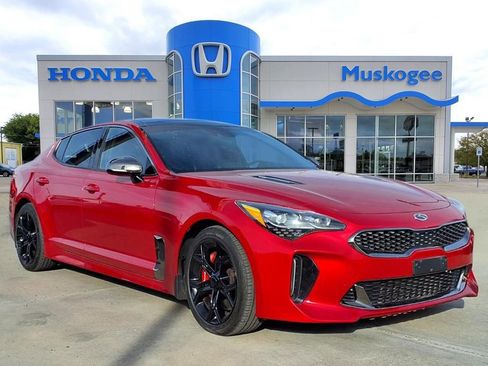 Used 2018 Kia Stinger GT2 image 1