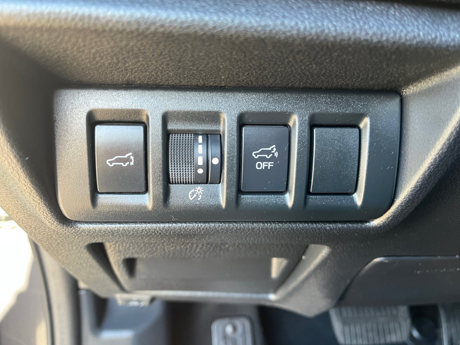 Certified 2024 Subaru Outback Premium AWD/4WD image 12