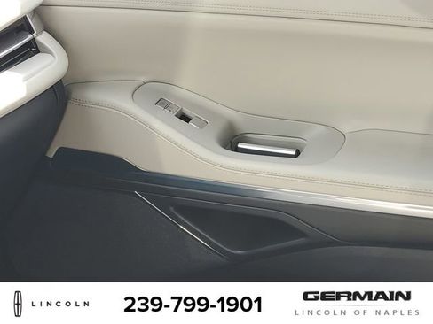 New 2026 Lincoln Navigator Reserve AWD/4WD image 27