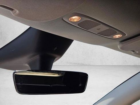 Used 2025 Tesla Model Y Long Range RWD image 20