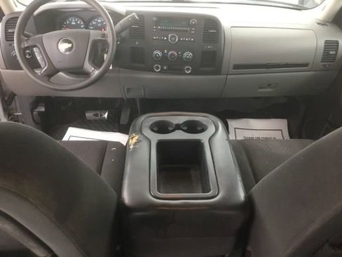 Used 2010 Chevrolet Silverado 1500 LS image 12