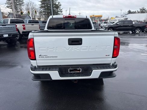Used 2022 Chevrolet Colorado LT w/ LT Convenience Package image 4