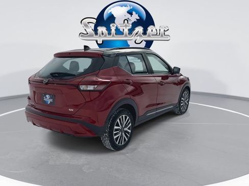Used 2023 Nissan Kicks SR w/ SR Premium Package image 9