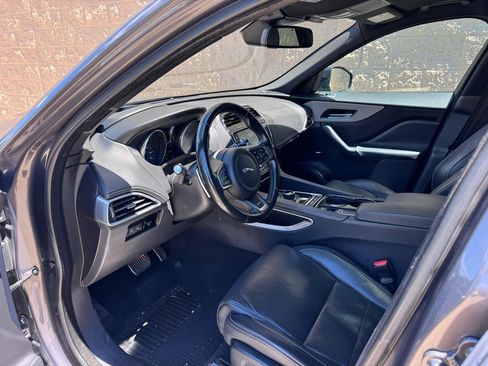 Used 2017 Jaguar F-PACE S AWD/4WD image 5