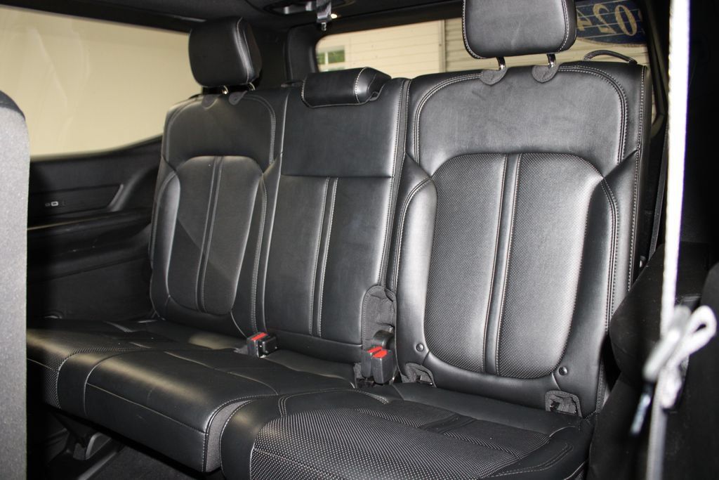 Used 2024 Jeep Wagoneer Series II w/ Flexible Seating Group AWD/4WD image 26