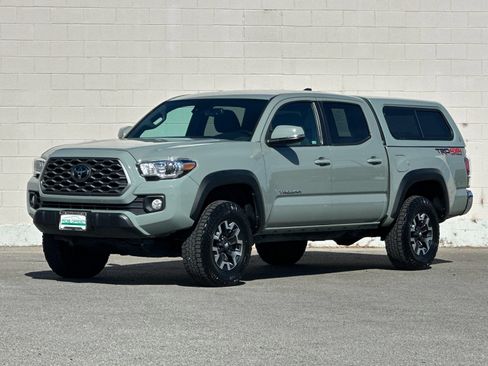 Used 2023 Toyota Tacoma TRD Off-Road AWD/4WD image 7