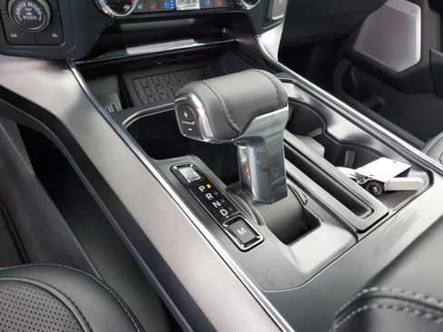 New 2025 Ford F150 Platinum w/ Equipment Group 702A High image 32