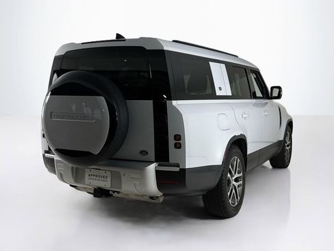 Used 2023 Land Rover Defender 130 SE AWD/4WD image 5