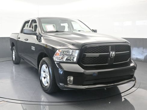 Used 2018 RAM 1500 Express image 9