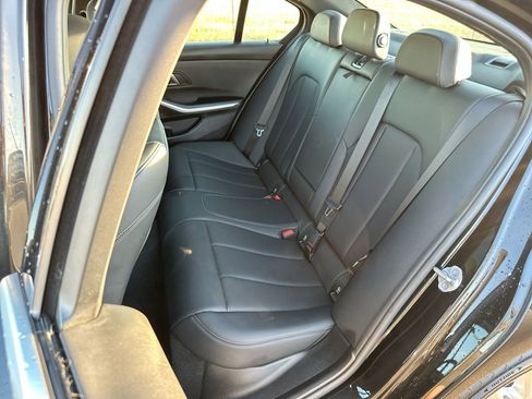 Used 2024 BMW 330i xDrive Sedan w/ Convenience Package image 21