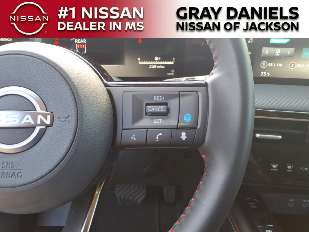 Used 2025 Nissan Kicks SR AWD/4WD image 14