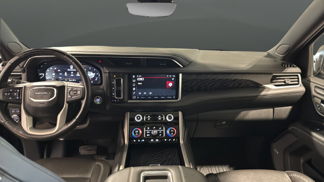 Used 2024 GMC Yukon Denali w/ Denali Reserve Package AWD/4WD image 11