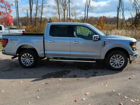 New 2024 Ford F150 XLT w/ Equipment Group 303A High image 9