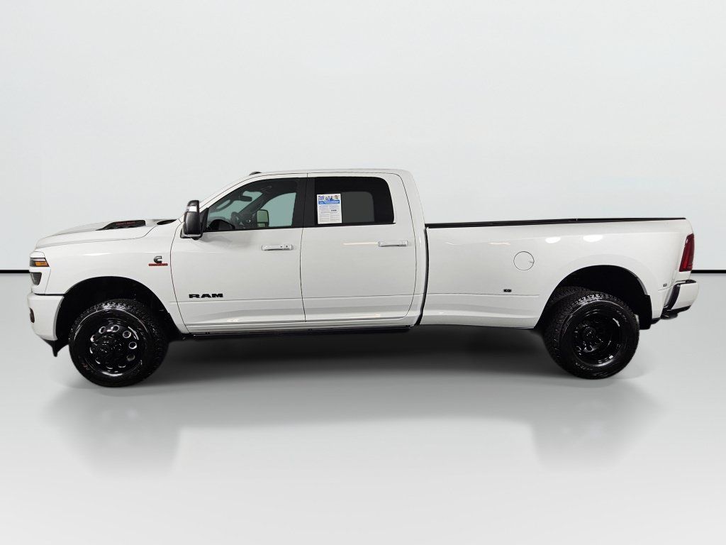 New 2026 RAM 3500 Laramie AWD/4WD image 8