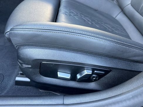 Used 2023 BMW 530e w/ Executive Package image 13