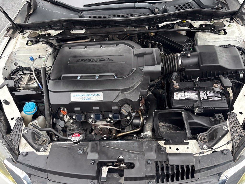 Used 2015 Honda Accord EX-L image 11