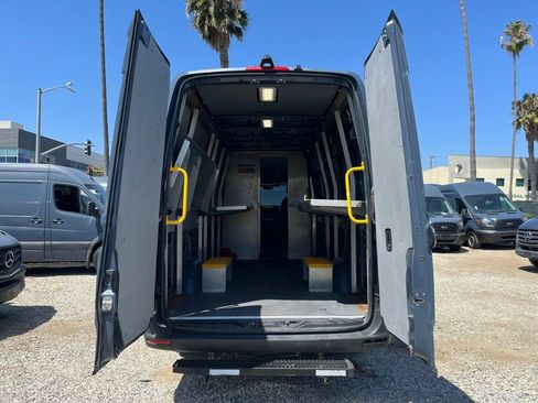 Used 2019 Mercedes-Benz Sprinter 170 image 7