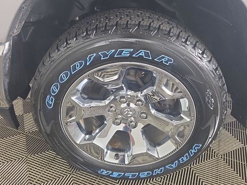 Used 2022 RAM 1500 Big Horn AWD/4WD image 18