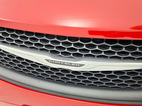 Used 2024 Chrysler Voyager LX image 28