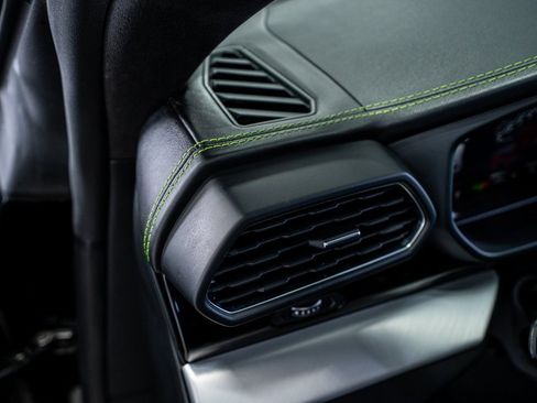 Used 2019 Lamborghini Urus image 41