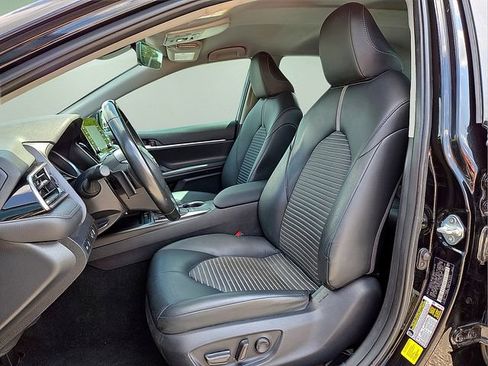Used 2024 Toyota Camry SE FWD image 16