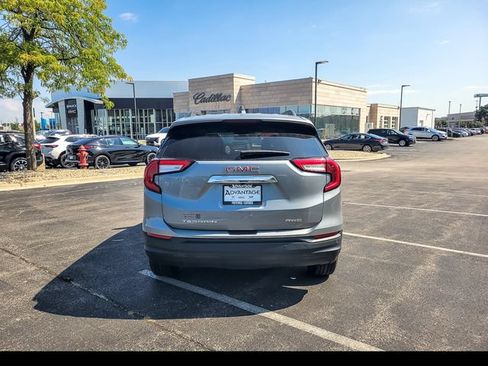 Used 2024 GMC Terrain SLE w/ Driver Convenience Package AWD/4WD image 10