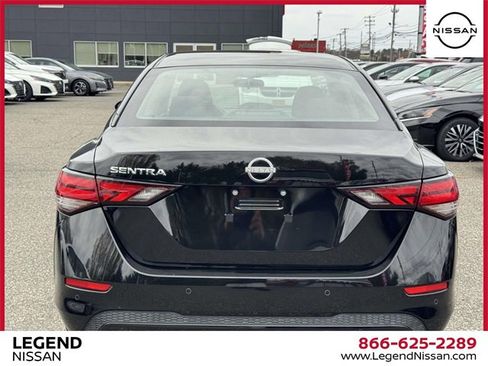 Used 2024 Nissan Sentra S image 6