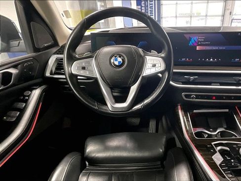 Used 2025 BMW X7 xDrive40i AWD/4WD image 17