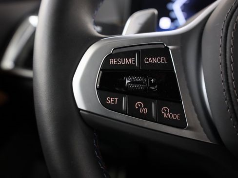 Used 2026 BMW X7 M60i image 26