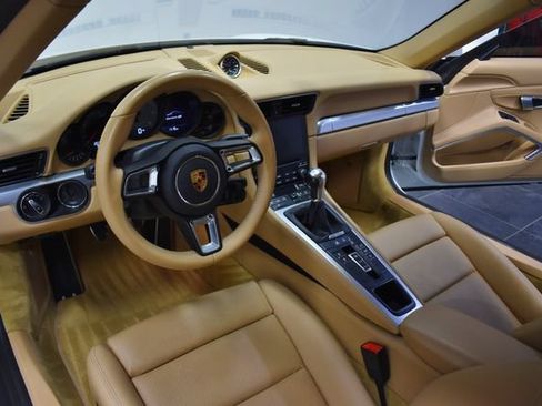Used 2017 Porsche 911 Carrera 4S AWD/4WD image 13