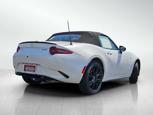 New 2026 MAZDA MX-5 Miata Club w/ Interior Package RWD image 4