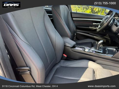 Used 2018 BMW 330i xDrive Sedan AWD/4WD image 31