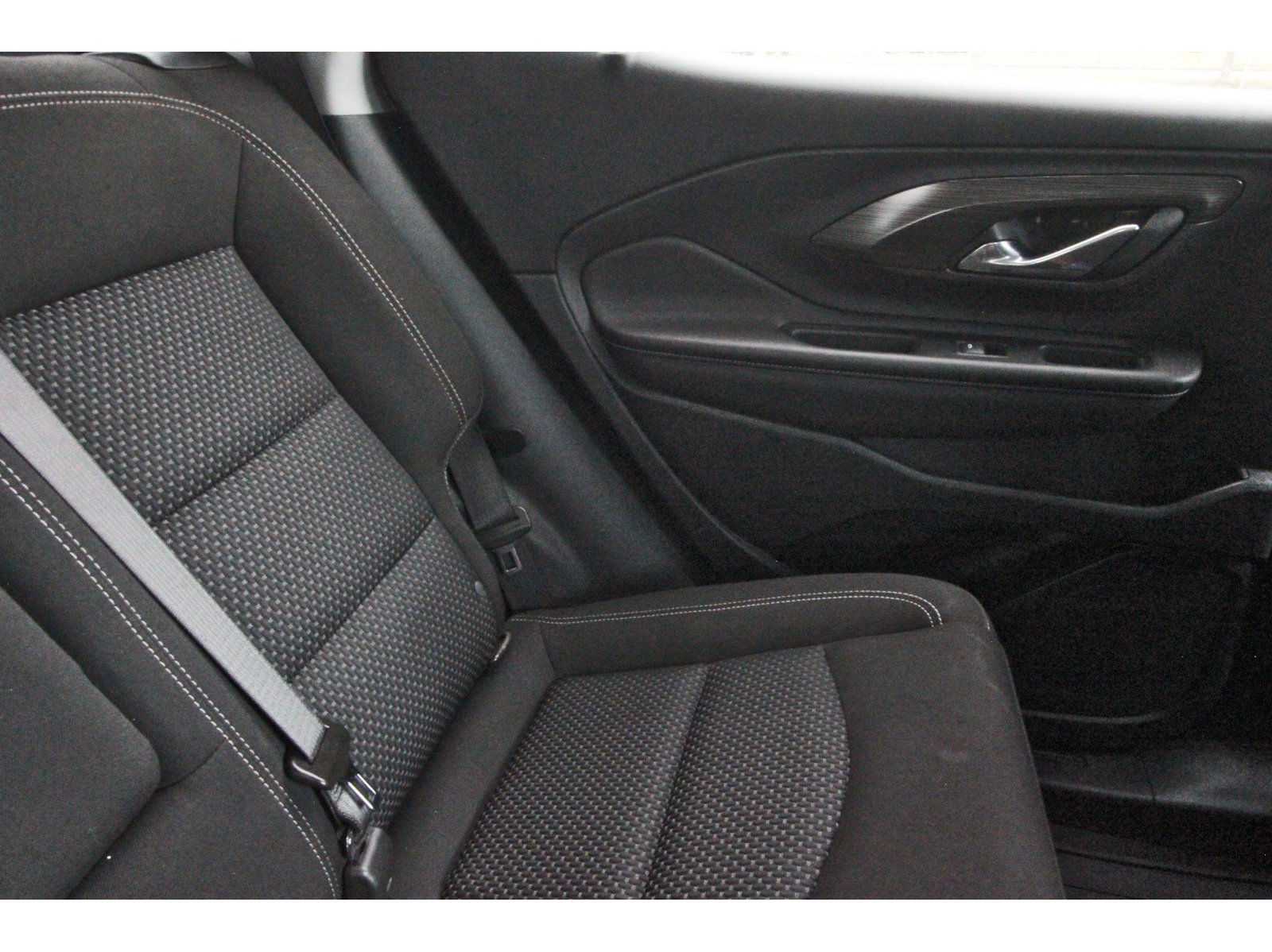 Used 2023 GMC Terrain SLE w/ Driver Convenience Package AWD/4WD image 16