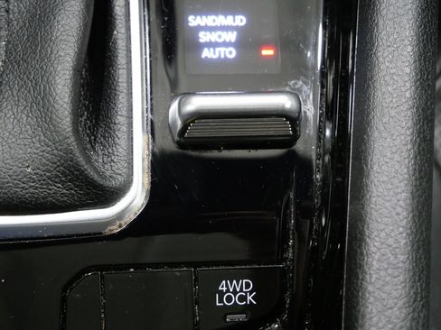 Used 2023 Jeep Compass Limited w/ Elite Group AWD/4WD image 22