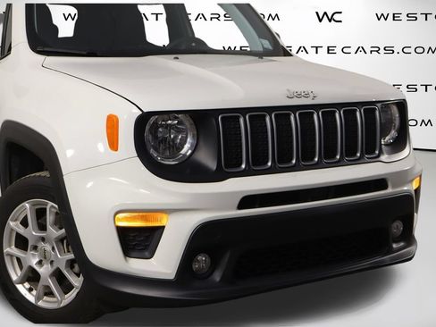 Used 2023 Jeep Renegade Latitude w/ Sun & Fun Group AWD/4WD image 49