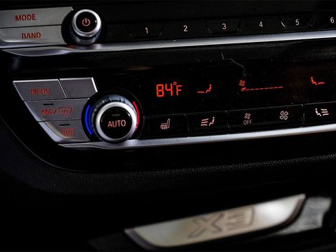 Used 2021 BMW X3 xDrive30e w/ Premium Package image 23