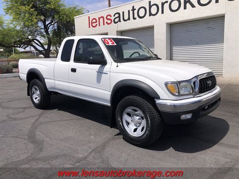 Used 2003 Toyota Tacoma PreRunner RWD image 2