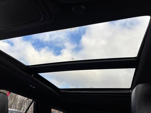 Used 2020 Ford Explorer Limited image 25