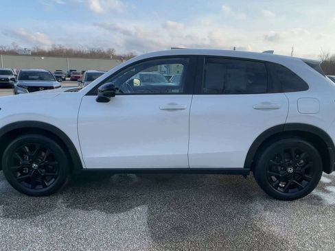 Used 2024 Honda HR-V Sport image 6