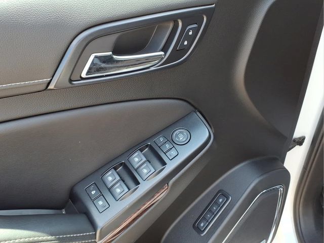 Used 2020 GMC Yukon SLT AWD/4WD image 15