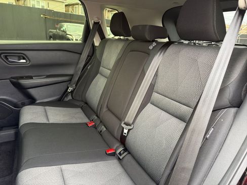 Used 2024 Nissan Rogue SV image 25