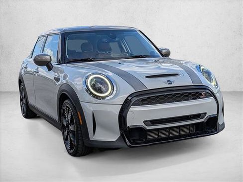 Used 2023 MINI Cooper S FWD image 3