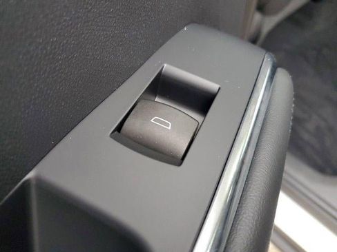 New 2025 GMC Acadia Elevation image 16