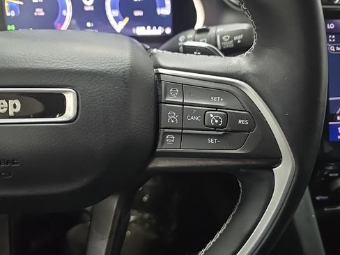 Used 2021 Jeep Grand Cherokee L Limited AWD/4WD image 20