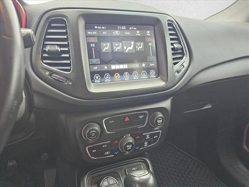 Used 2019 Jeep Compass Trailhawk image 27