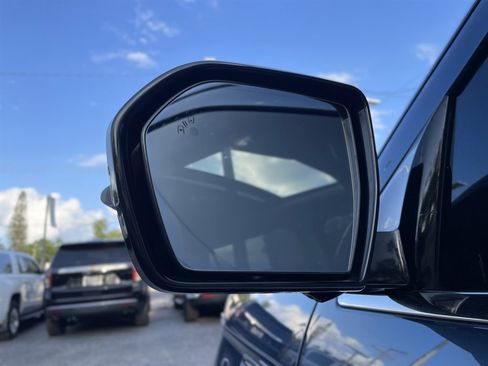 Used 2018 Lincoln Navigator L Select w/ Technology Package image 37