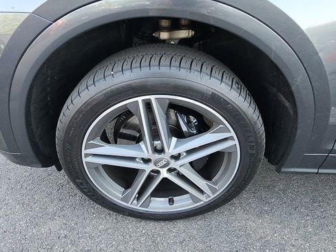 Used 2018 Audi SQ5 Premium Plus w/ Navigation Package AWD/4WD image 12