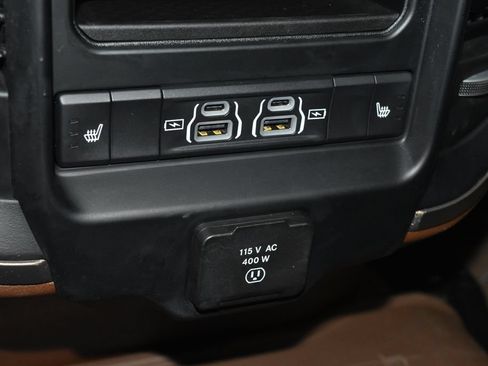Used 2024 RAM 2500 Limited AWD/4WD image 21